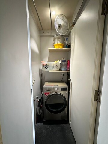 Furnished Amenities in 3 BHK Apartment at Dosti Acres – for Rent