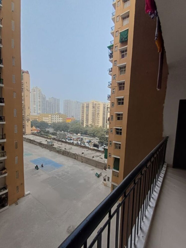 Exterior View, amrapali-zodiac 2 Bedroom 950 Sq.Ft. Apartment In Sector 120 Noida 9855634