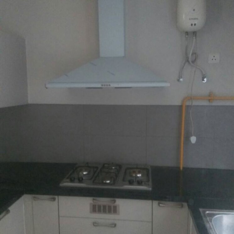 Bathroom, emaar-emerald-floors-premier 3.5 Bedroom 1650 Sq.Ft. Apartment In Sector 65 Gurgaon 9855637