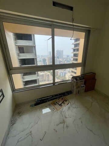 Room in 1 BHK Apartment at Laxmi Shrushti Apartment, Goregaon West – for Rent