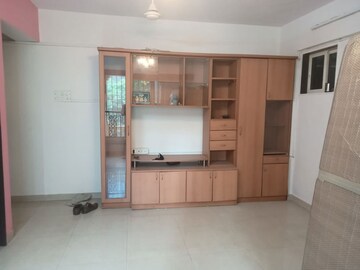 Room in 2 BHK Apartment at Dosti Ambrosia, Wadala East – for Rent