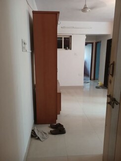 2 BHK + Pooja Room,Extra Room Apartment For Rent in Dosti Ambrosia