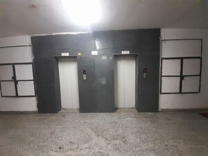 Lift in 3 BHK Apartment at Maya Garden Avenue, Patiala Road – for Sale