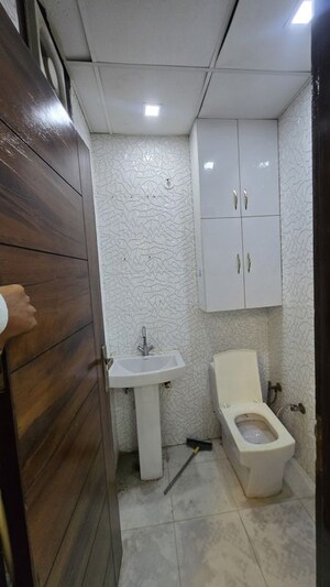 Bathroom in 2 BHK Builder Floor at Divya Angels, Indrapuram – for Rent