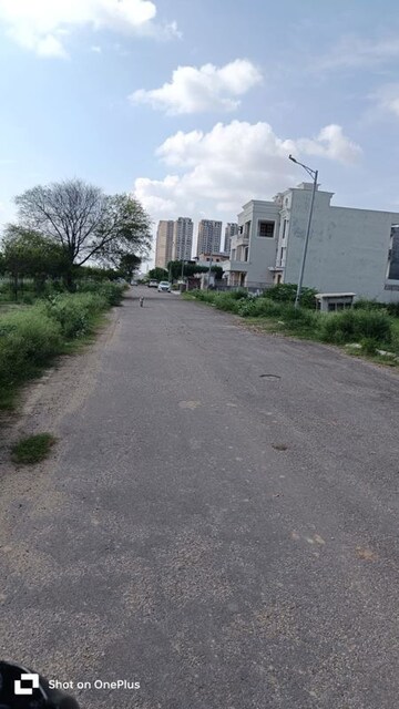  Showroom For Rent in Sector 82 A