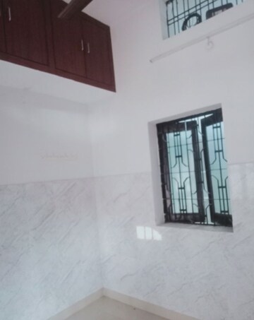 Room in 2 BHK Villa at Aliganj – for Rent