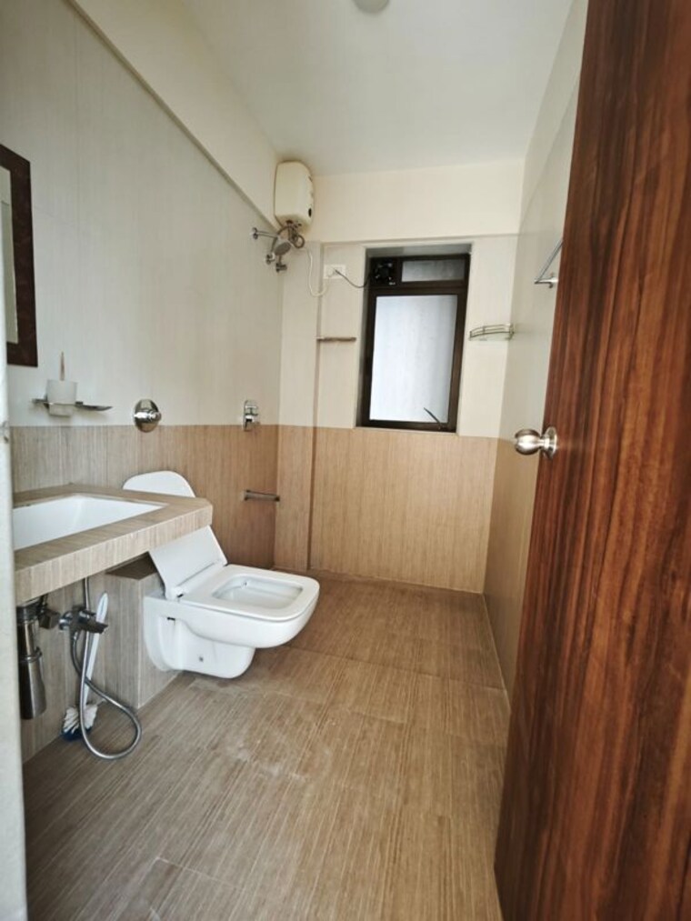 Bathroom, bdl-hresa 3 Bedroom 1150 Sq.Ft. Apartment In Chembur Mumbai 9855696
