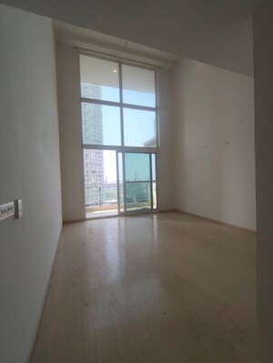 3 BHK Apartment For Rent in Mahagun Mezzaria, Sector 78