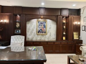  Showroom For Rent in Sector 82