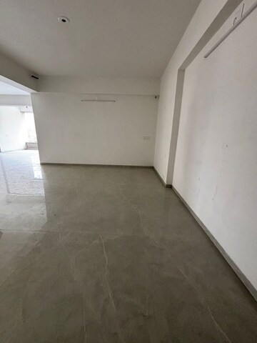 Room in 4 BHK Apartment at Science City – for Sale