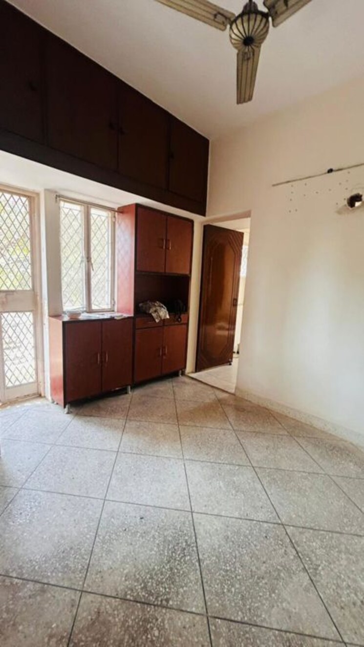 Room, malviya nagar 2 Bedroom 1100 Sq.Ft. Builder Floor In Malviya Nagar Delhi 9855770