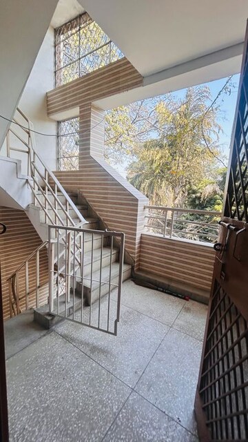 2 BHK Builder Floor For Rent in Malviya Nagar