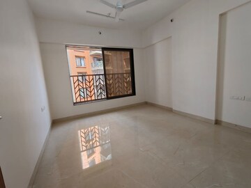 Room in 3 BHK Apartment at Majestic Amarjyoti CHS, Chembur – for Rent