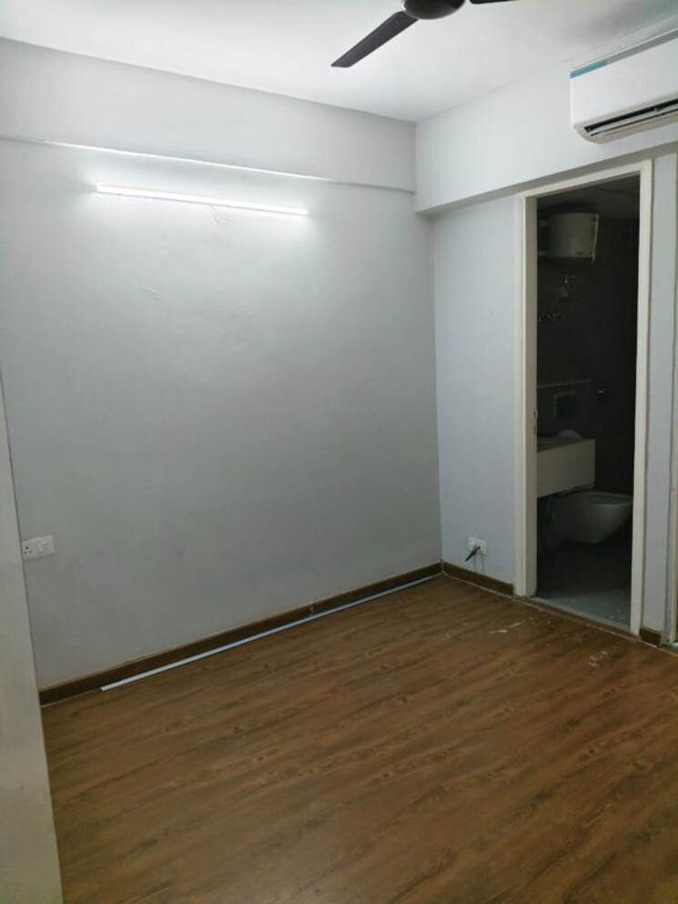 Room, signature-global-city 2 Bedroom 1190 Sq.Ft. Apartment In Sector 37d Gurgaon 9855774