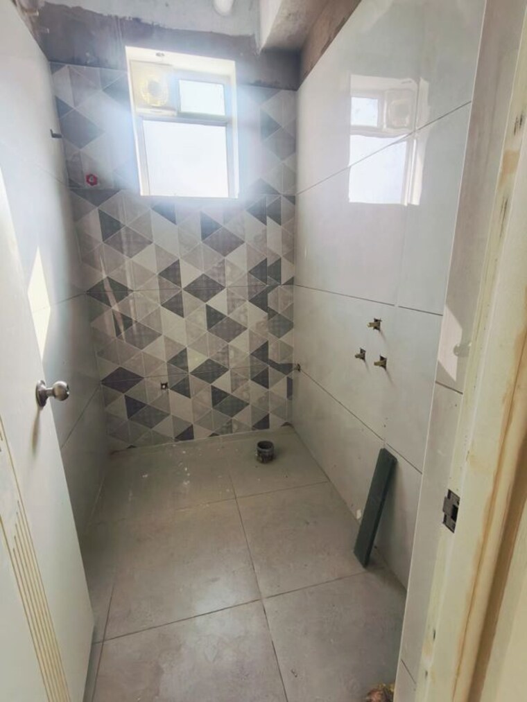 Bathroom, mahatma gandhi inner ring road 3 Bedroom 1725 Sq.Ft. Apartment In Mahatma Gandhi Inner Ring Road Guntur 9855798