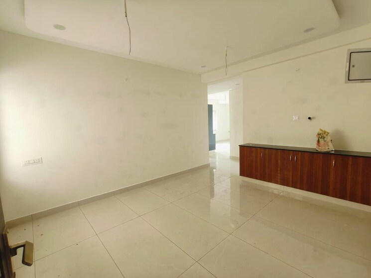 Room, mahatma gandhi inner ring road 3 Bedroom 1725 Sq.Ft. Apartment In Mahatma Gandhi Inner Ring Road Guntur 9855798