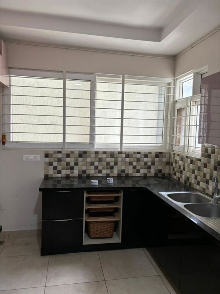 Kitchen, prestige-lakeside-habitat 3.5 Bedroom 2134 Sq.Ft. Apartment In Varthur Bangalore 9855812