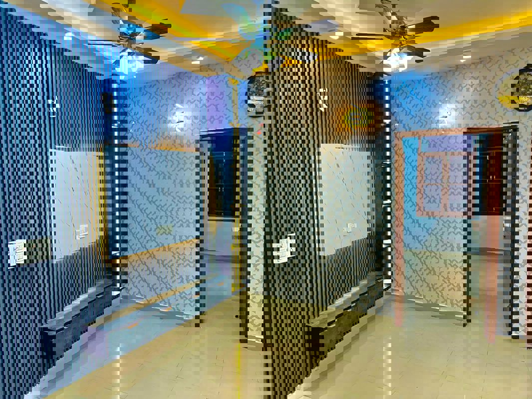 3 BHK + Store Room Apartment For Sale in Pir Machalla