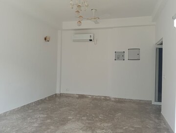 Room in 4 BHK Apartment at SS Linden, Sector 84 – for Sale