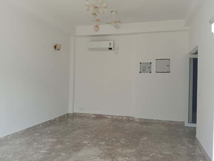 Room, ss-linden 4 Bedroom 2741 Sq.Ft. Apartment In Sector 84 Gurgaon 9855850