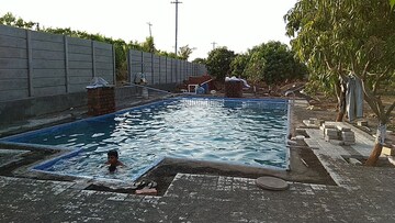 Swimming Pool in 3 BHK Apartment at Oberoi Springs, Andheri West – for Rent