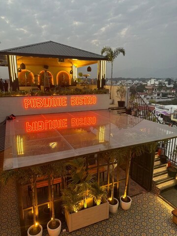  Showroom – Exterior View View at Gms Road - for Sale