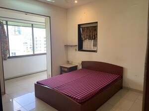 Bedroom in 1 BHK Apartment at Bandra West – for Rent