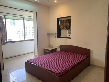 Bedroom in 1 BHK Apartment at Bandra West – for Rent