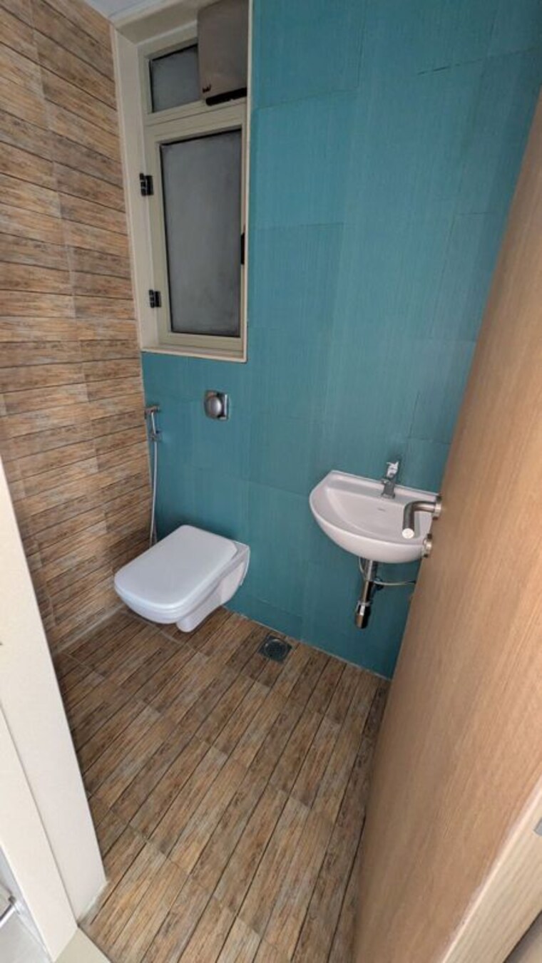 Bathroom, lodha-crown-kolshet 1 Bedroom 322 Sq.Ft. Apartment In Kolshet Road Thane 9855884