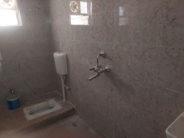 Bathroom, pundag 3 Bedroom 1525 Sq.Ft. Apartment In Pundag Ranchi 9855874