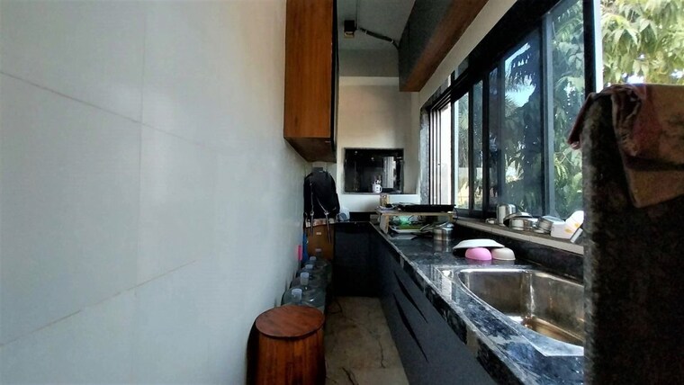 Kitchen, senapati bapat road Commercial Office Space 6600 Sq.Ft. In Senapati Bapat Road Pune 9855896