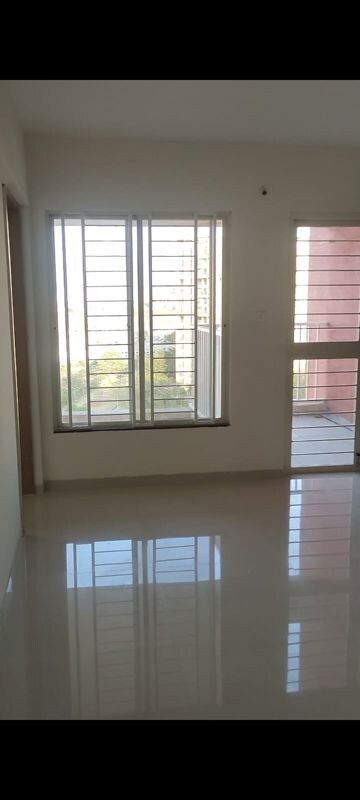 Room in 2.5 BHK Apartment at Austin County, Tathawade – for Rent