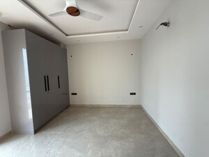 Room in 4 BHK Apartment at Adani Samsara Vilasa, Sector 63 – for Rent