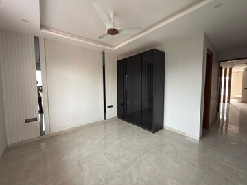 Room in 4 BHK Apartment at Adani Samsara Vilasa, Sector 63 – for Rent