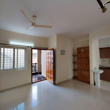 Room in 2 BHK Builder Floor at Lakshmi Nilayam Indiranagar, Indiranagar – for Rent