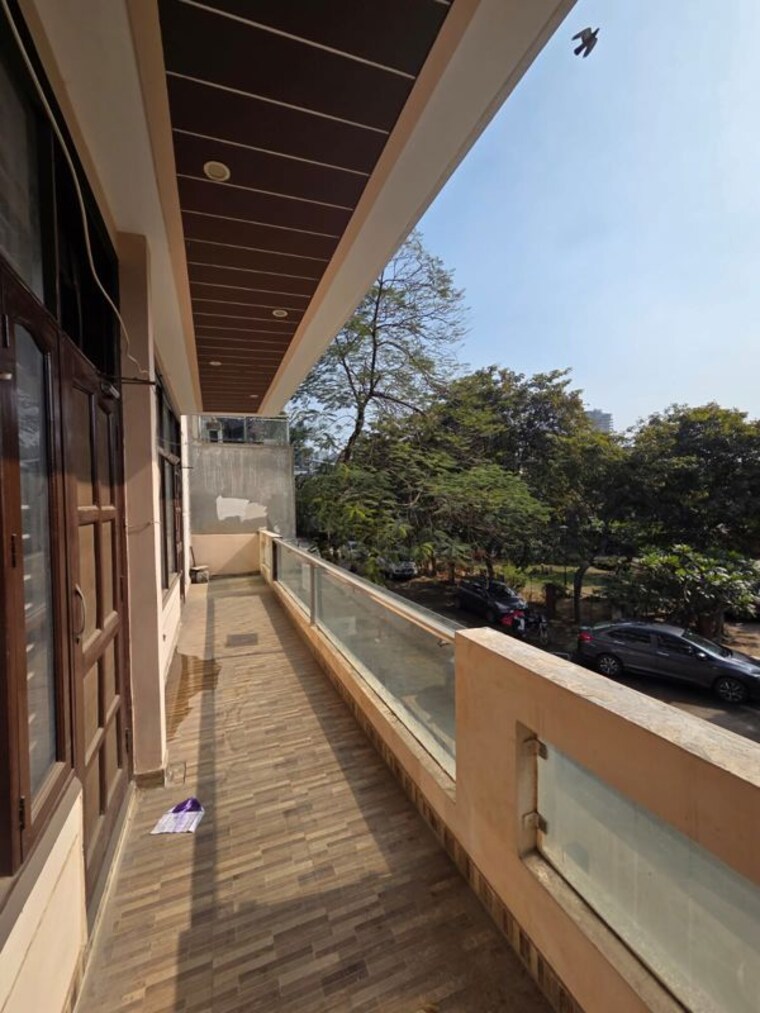 Balcony, sector 57 3 Bedroom 2700 Sq.Ft. Builder Floor In Sector 57 Gurgaon 9855950