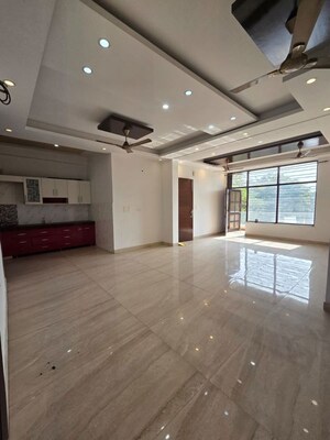 3 BHK Builder Floor For Rent in Sector 57