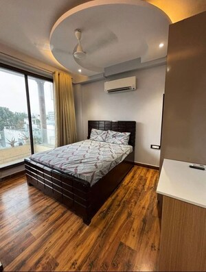 Bedroom in 3 BHK Builder Floor at Sector 57 – for Rent