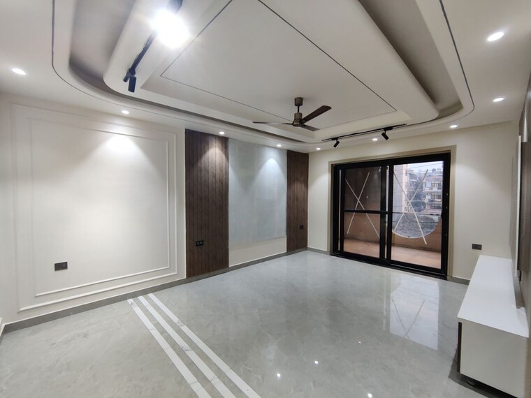 Room, faridabad central 4 Bedroom 4050 Sq.Ft. Builder Floor In Faridabad Central Faridabad 9855956