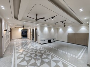 Building Lobby in 4 BHK Builder Floor at Faridabad Central – for Sale