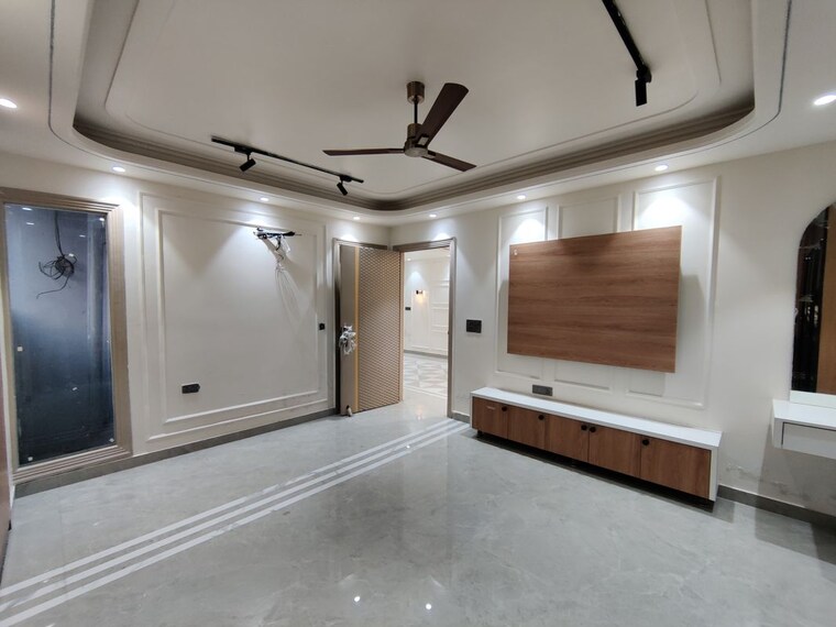 Room, faridabad central 4 Bedroom 4050 Sq.Ft. Builder Floor In Faridabad Central Faridabad 9855956