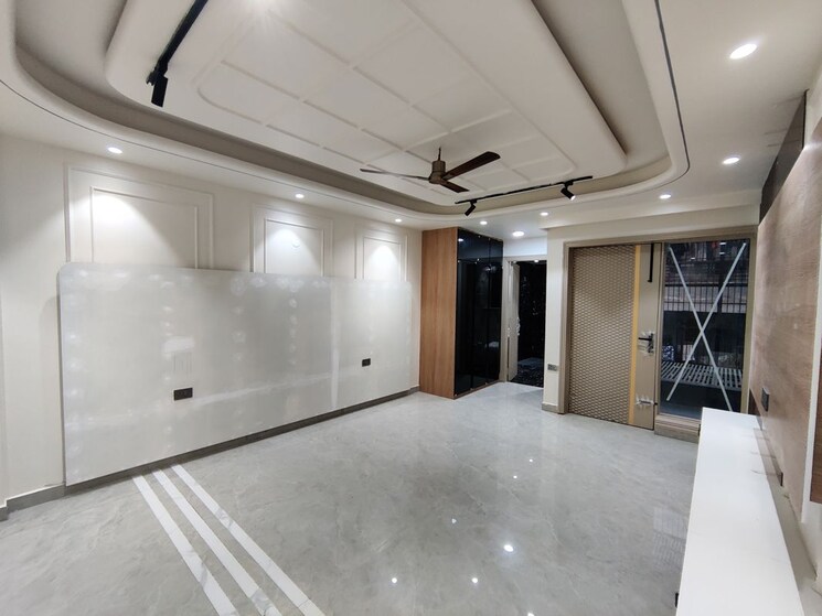 Room, faridabad central 4 Bedroom 4050 Sq.Ft. Builder Floor In Faridabad Central Faridabad 9855956