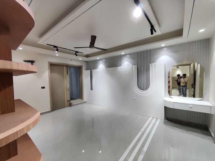 Room, faridabad central 4 Bedroom 4050 Sq.Ft. Builder Floor In Faridabad Central Faridabad 9855956