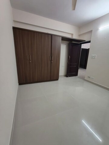 Room in 2 BHK Apartment at Dwaraka Apartments Indiranagar, Indiranagar – for Rent