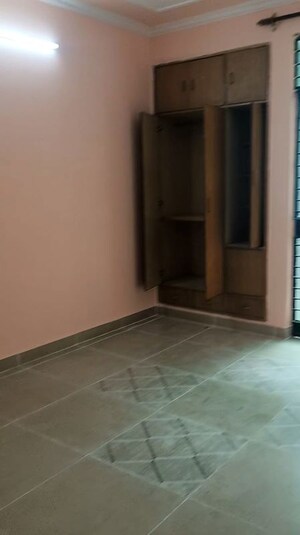 Room in 3 BHK Apartment at Dwarka – for Rent