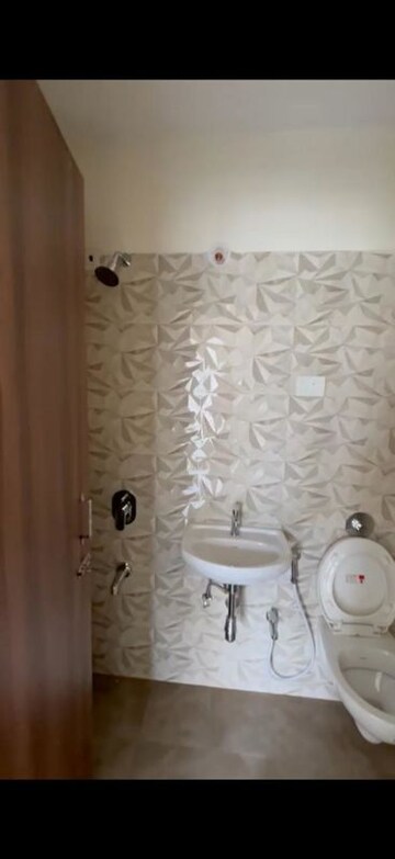 Bathroom in 1 BHK Apartment at Raunak Tulip, Vartak Nagar – for Sale