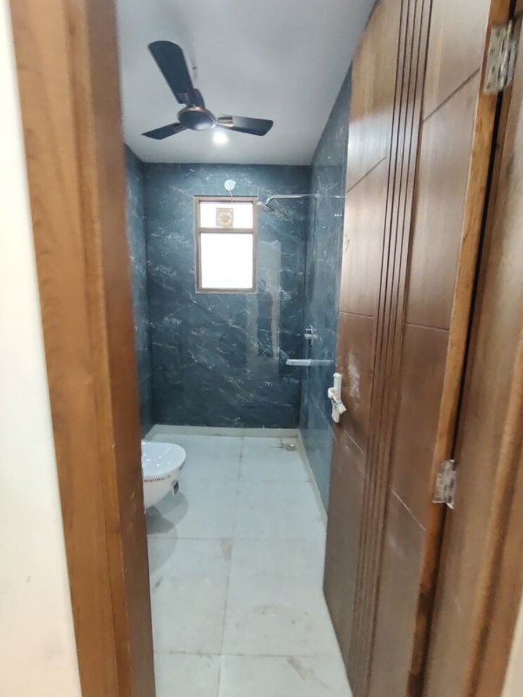 Bathroom, faridabad central 4 Bedroom 2520 Sq.Ft. Builder Floor In Faridabad Central Faridabad 9855977