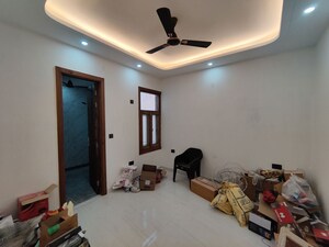 Room in 4 BHK Builder Floor at Faridabad Central – for Sale