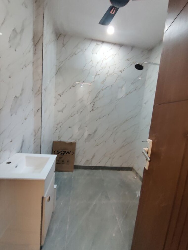 Bathroom, faridabad central 4 Bedroom 2520 Sq.Ft. Builder Floor In Faridabad Central Faridabad 9855977