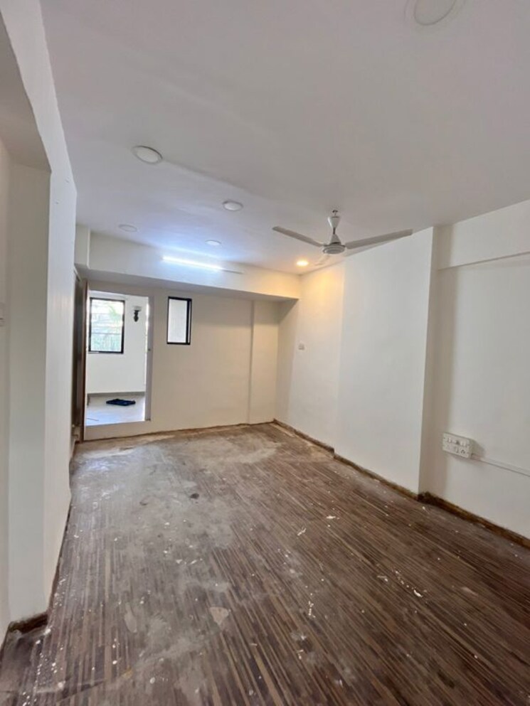 Master Bedroom, lokhandwala complex 2 Bedroom 888 Sq.Ft. Apartment In Lokhandwala Complex Mumbai 9854796